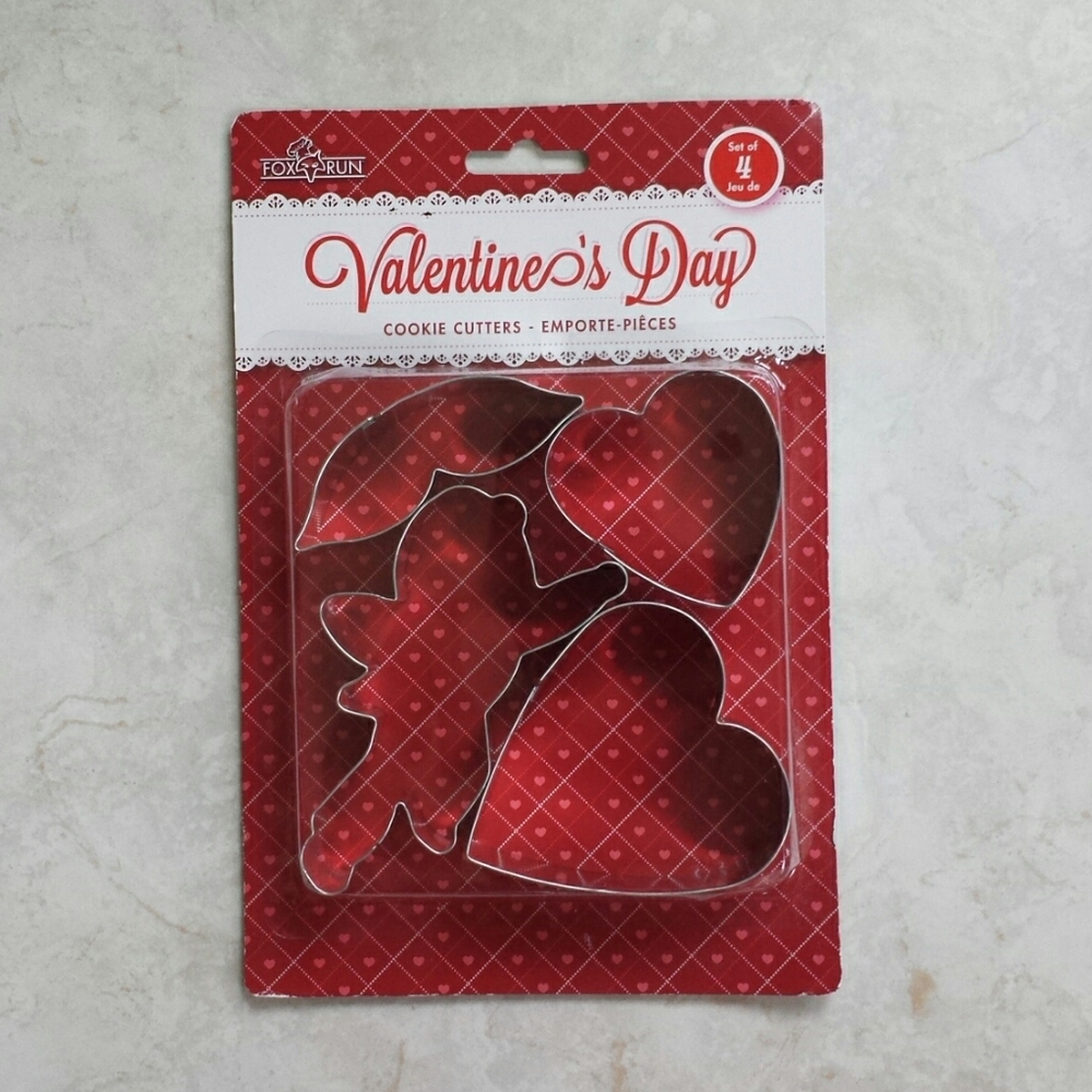 NWT Valentine's Cookie Cutters